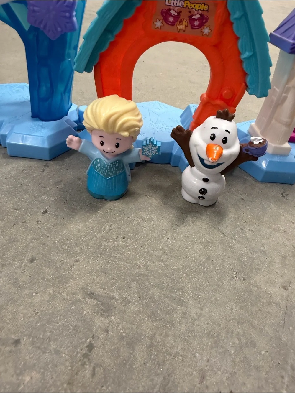 Fisher-Price Little People Disney Frozen Elsa Olaf Ice Palace Playset Lot